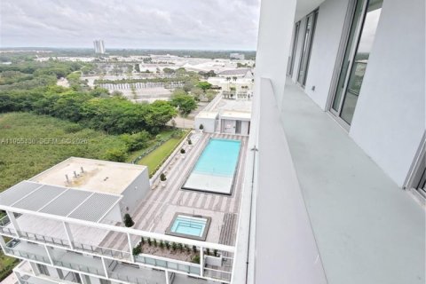 Condo in Sunrise, Florida, 3 bedrooms  № 2010204 - photo 25