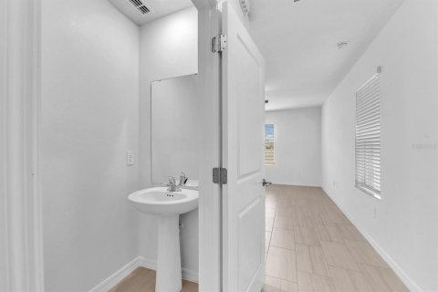Villa ou maison à louer à Plant City, Floride: 4 chambres, 178.37 m2 № 2427244 - photo 13