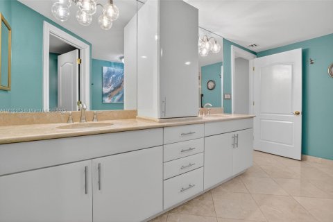 Condo in Boca Raton, Florida, 3 bedrooms  № 1818484 - photo 27
