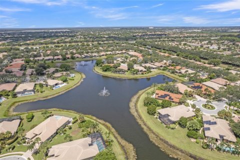 Villa ou maison à vendre à Boynton Beach, Floride: 4 chambres, 262.54 m2 № 2026980 - photo 26