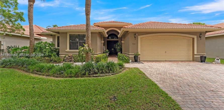 Villa ou maison à Boynton Beach, Floride 4 chambres, 262.54 m2 № 2026980