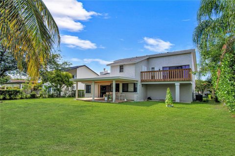 Casa en venta en Miami, Florida, 4 dormitorios, 242.66 m2 № 1882618 - foto 13