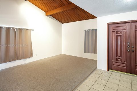 Casa en venta en Miami, Florida, 4 dormitorios, 242.66 m2 № 1882618 - foto 6