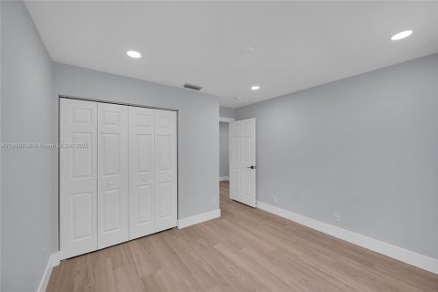 Townhouse in Boca Raton, Florida 4 bedrooms, 167.04 sq.m. № 1892047 - photo 17