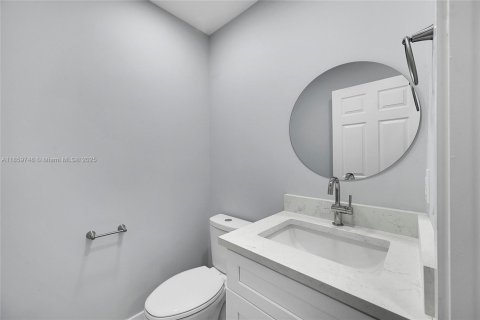 Townhouse in Boca Raton, Florida 4 bedrooms, 167.04 sq.m. № 1892047 - photo 8