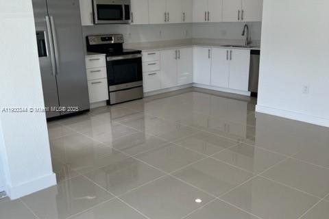 Adosado en alquiler en Homestead, Florida, 4 dormitorios, 129.88 m2 № 1952061 - foto 9