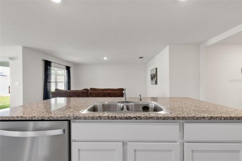 Villa ou maison à vendre à Zephyrhills, Floride: 3 chambres, 157 m2 № 2231705 - photo 25