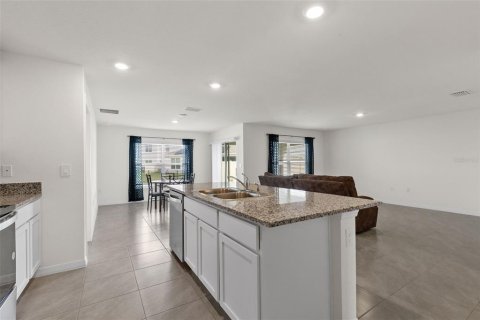 Villa ou maison à vendre à Zephyrhills, Floride: 3 chambres, 157 m2 № 2231705 - photo 27