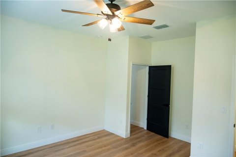 House in Vero Beach, Florida 3 bedrooms, 161.65 sq.m. № 2434321 - photo 25