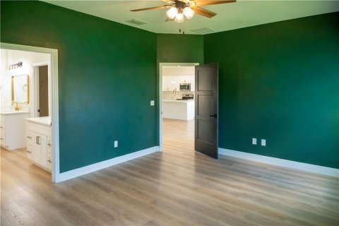 House in Vero Beach, Florida 3 bedrooms, 161.65 sq.m. № 2434321 - photo 18