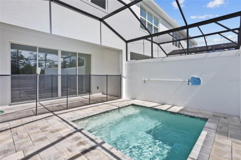 Touwnhouse à vendre à Clermont, Floride: 4 chambres, 171.4 m2 № 2361128 - photo 3