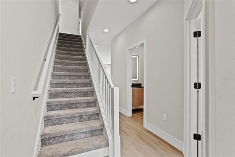 Touwnhouse à vendre à Clermont, Floride: 4 chambres, 171.4 m2 № 2361128 - photo 8