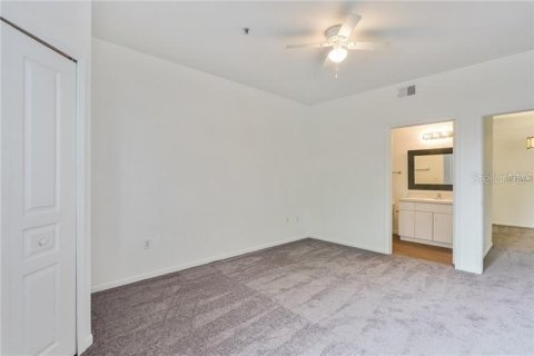 Condo in Tampa, Florida, 3 bedrooms  № 2166275 - photo 19