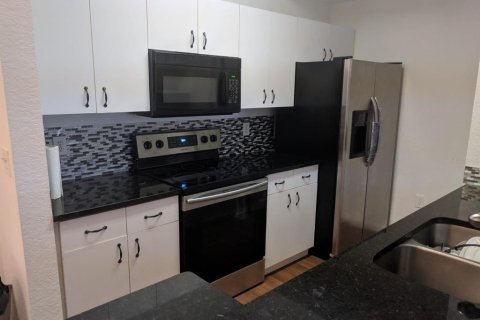 Condo in Tampa, Florida, 3 bedrooms  № 2166275 - photo 10