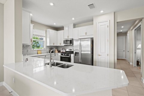 Casa en venta en Sarasota, Florida, 2 dormitorios, 142.14 m2 № 2234041 - foto 5