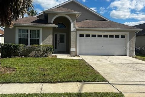 Casa en venta en Kissimmee, Florida, 5 dormitorios, 198.44 m2 № 1409725 - foto 1