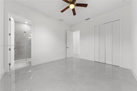 Casa en venta en Lehigh Acres, Florida, 3 dormitorios № 1947427 - foto 9