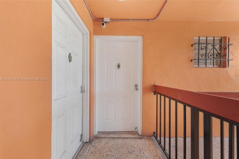Купить кондоминиум в Майами, Флорида 2 спальни, 84.26м2, № 2090445 - фото 4