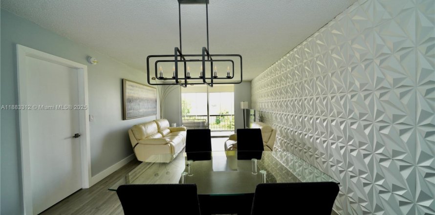 Condo in Sunrise, Florida, 1 bedroom № 1929706