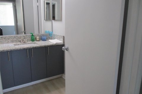 Condominio en alquiler en Hypoluxo, Florida, 2 dormitorios, 85.66 m2 № 2188961 - foto 13