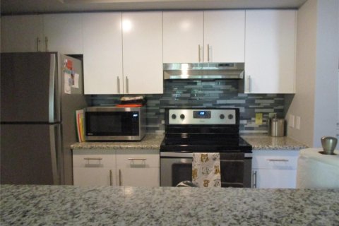 Condominio en alquiler en Hypoluxo, Florida, 2 dormitorios, 85.66 m2 № 2188961 - foto 3