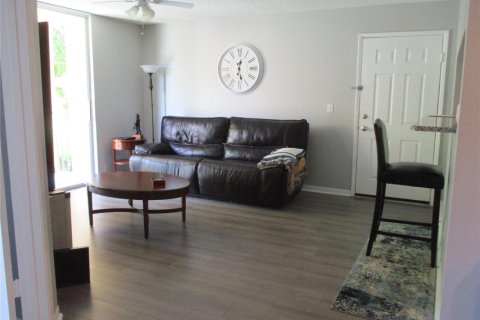 Condominio en alquiler en Hypoluxo, Florida, 2 dormitorios, 85.66 m2 № 2188961 - foto 5