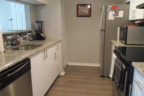 Condominio en Hypoluxo, Florida, 2 dormitorios  № 2188961