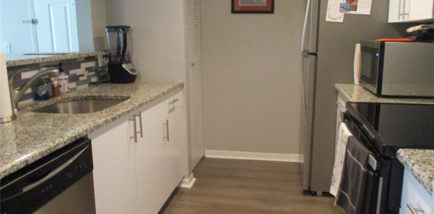 Condominio en Hypoluxo, Florida, 2 dormitorios  № 2188961