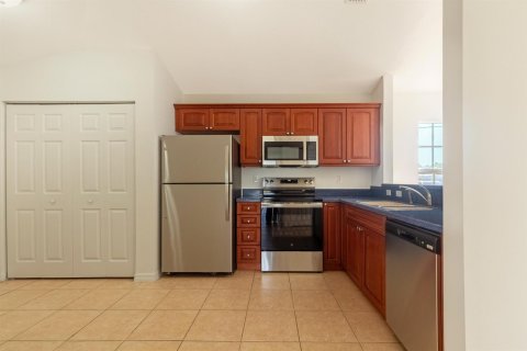 House in Stuart, Florida 3 bedrooms, 110.37 sq.m. № 2246963 - photo 9
