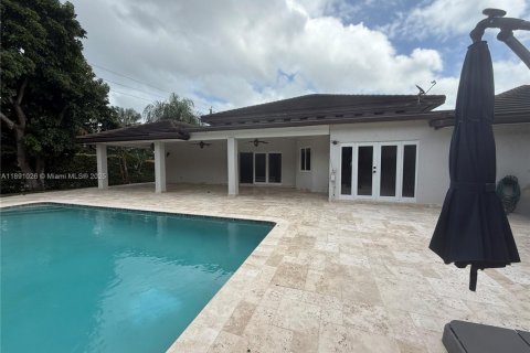 House in Palmetto Bay, Florida 4 bedrooms, 261.89 sq.m. № 1944397 - photo 26