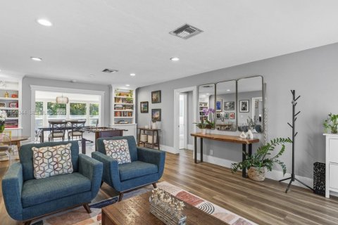 House in Fort Lauderdale, Florida 5 bedrooms, 261.89 sq.m. № 2019790 - photo 10