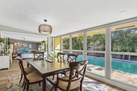 House in Fort Lauderdale, Florida 5 bedrooms, 261.89 sq.m. № 2019790 - photo 4