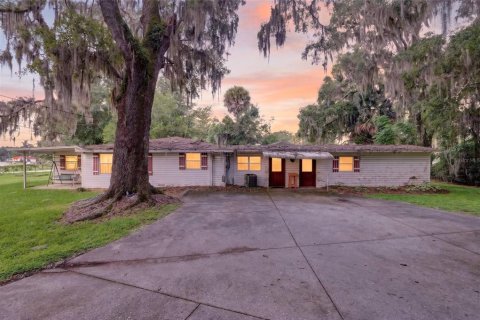 Commercial property in Belleview, Florida 174.28 sq.m. № 2284964 - photo 2