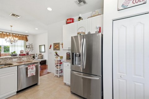 Villa ou maison à vendre à Port St. Lucie, Floride: 3 chambres, 173.54 m2 № 2397123 - photo 13