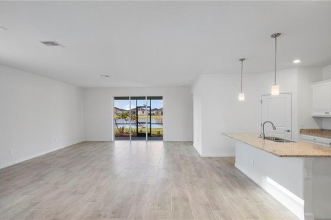 Casa en alquiler en Punta Gorda, Florida, 3 dormitorios, 172.52 m2 № 1866693 - foto 10