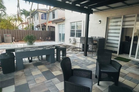 Купить виллу или дом в Майами, Флорида 6 спален, 296.54м2, № 1992130 - фото 28