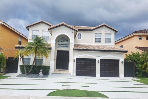 Villa ou maison à Miami, Floride 6 chambres, 296.54 m2 № 1992130