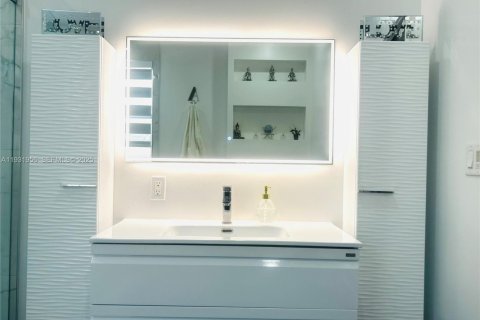 Купить виллу или дом в Майами, Флорида 6 спален, 296.54м2, № 1992130 - фото 24