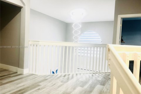 Купить виллу или дом в Майами, Флорида 6 спален, 296.54м2, № 1992130 - фото 12