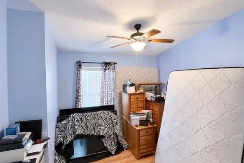 House in Orlando, Florida 4 bedrooms, 174.1 sq.m. № 2403683 - photo 26