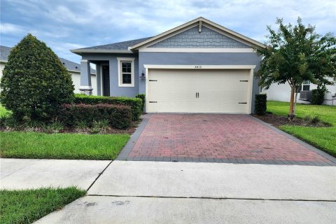 House in Clermont, Florida 3 bedrooms, 157.93 sq.m. № 2319195