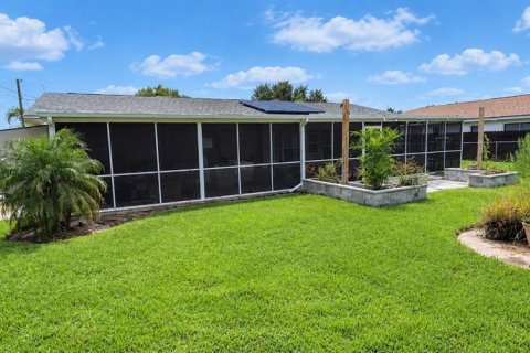 Casa en venta en Cape Coral, Florida, 3 dormitorios, 129.41 m2 № 2387700 - foto 3
