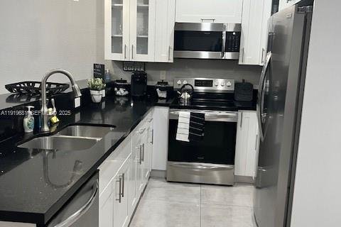House in Fort Lauderdale, Florida 3 bedrooms, 132.66 sq.m. № 2076909 - photo 2