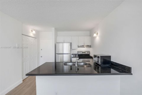 Copropriété à louer à Coral Springs, Floride: 1 chambre, 56.3 m2 № 1996593 - photo 7