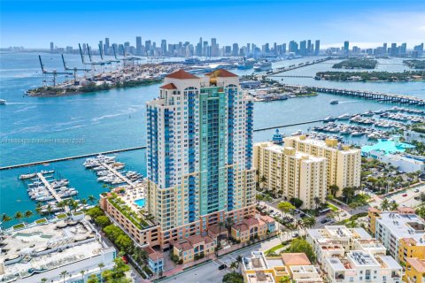 Condominio en venta en Miami Beach, Florida, 2 dormitorios, 100.33 m2 № 1938774 - foto 24