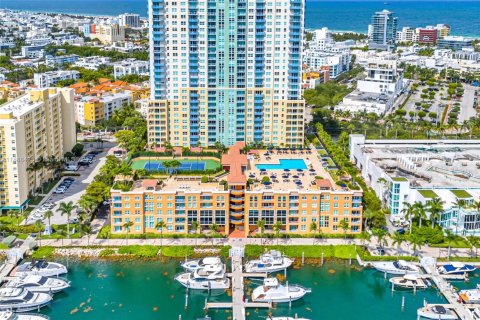 Copropriété à vendre à Miami Beach, Floride: 2 chambres, 100.33 m2 № 1938774 - photo 25