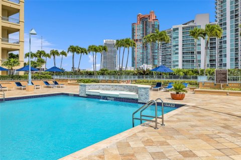 Condominio en venta en Miami Beach, Florida, 2 dormitorios, 100.33 m2 № 1938774 - foto 29
