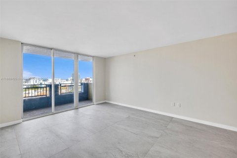 Copropriété à vendre à Miami Beach, Floride: 2 chambres, 100.33 m2 № 1938774 - photo 23