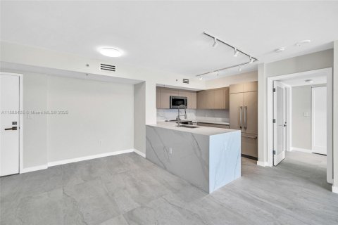 Condominio en venta en Miami Beach, Florida, 2 dormitorios, 100.33 m2 № 1938774 - foto 5