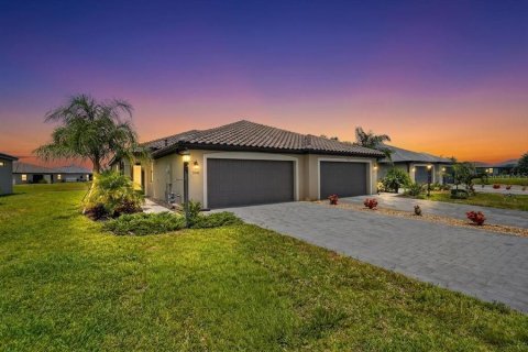 Villa ou maison à Bradenton, Floride 3 chambres, 145.3 m2 № 2123125